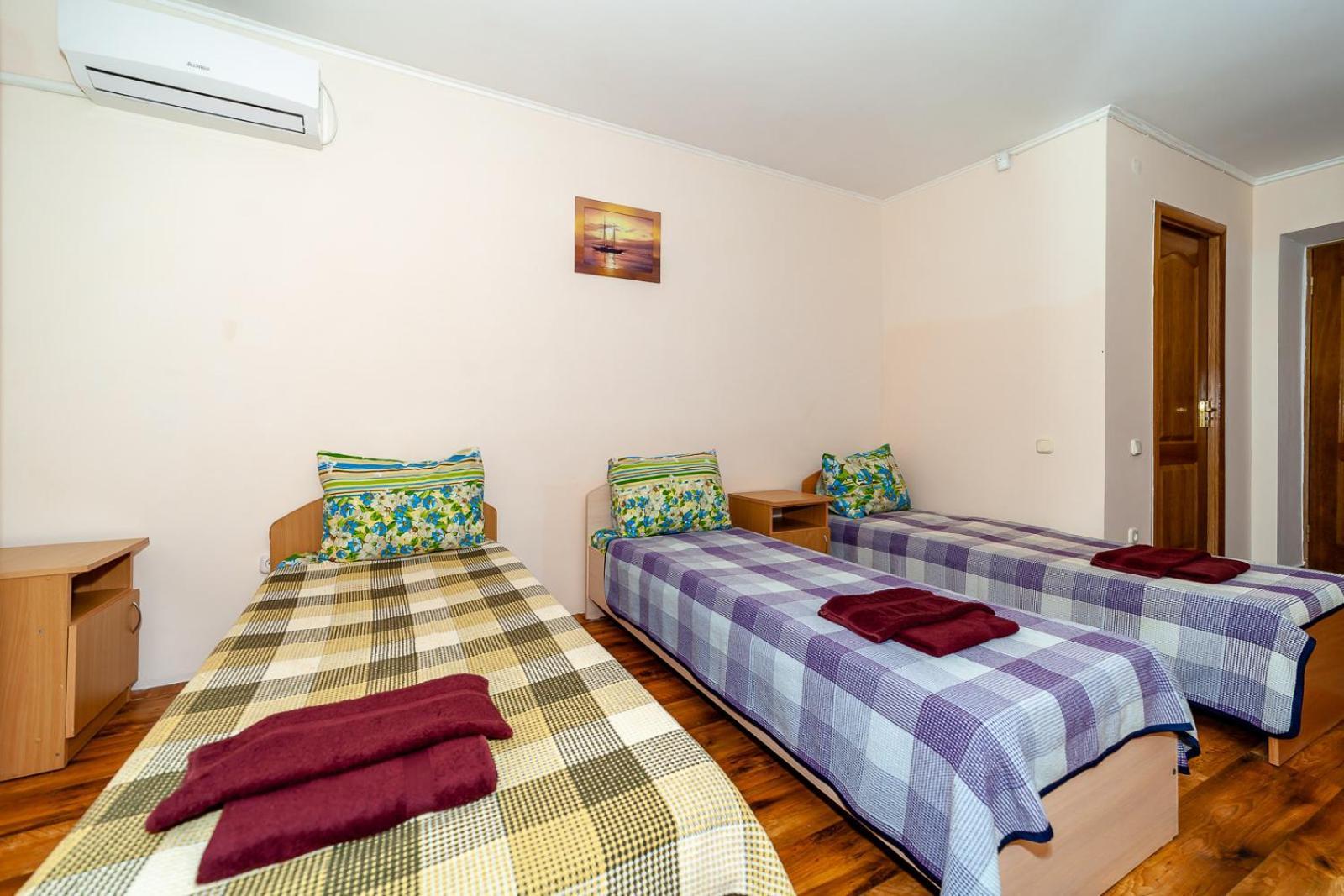 Dolce Vita Resort Hotel Zaliznyi Port Rum bild
